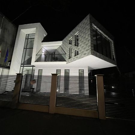 Guest House Prague Zugdidi Exterior photo